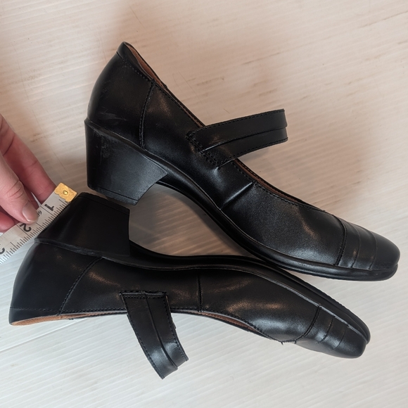 EARTH Elara Black Leather Mary Jane Heels Size 9 - Picture 10 of 10